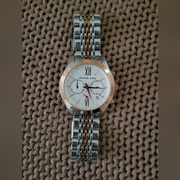 Michael Kors Silver and Rose Gold Watch - Picture 1 of 6